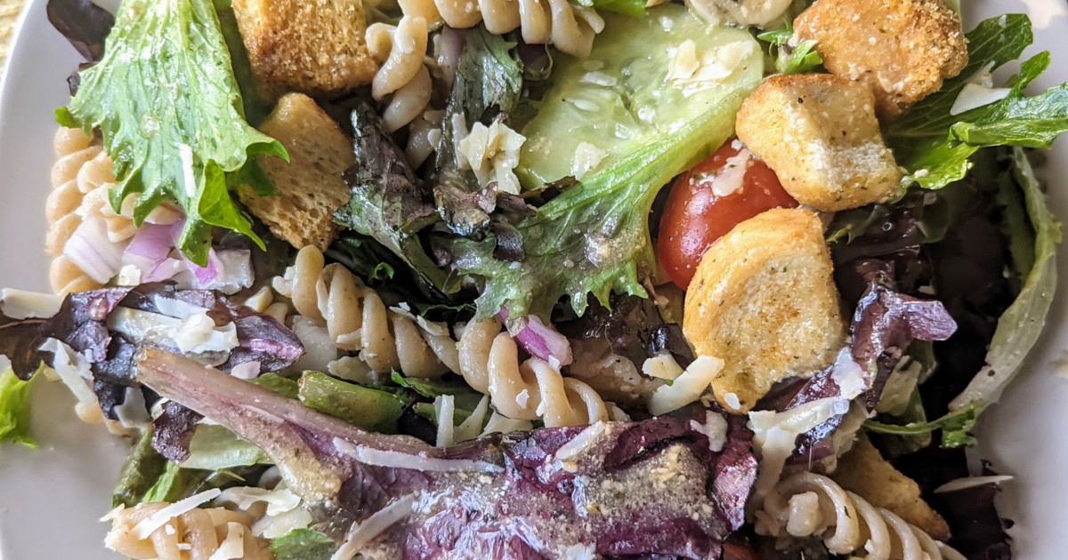 A healthy chicken ceasar salad, healthy lifestyle